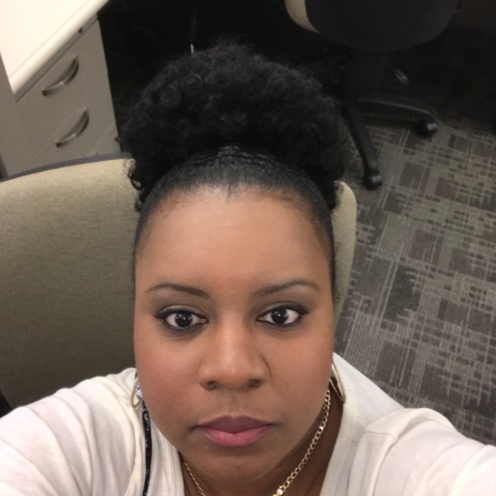 Meet your Posher, Deidra